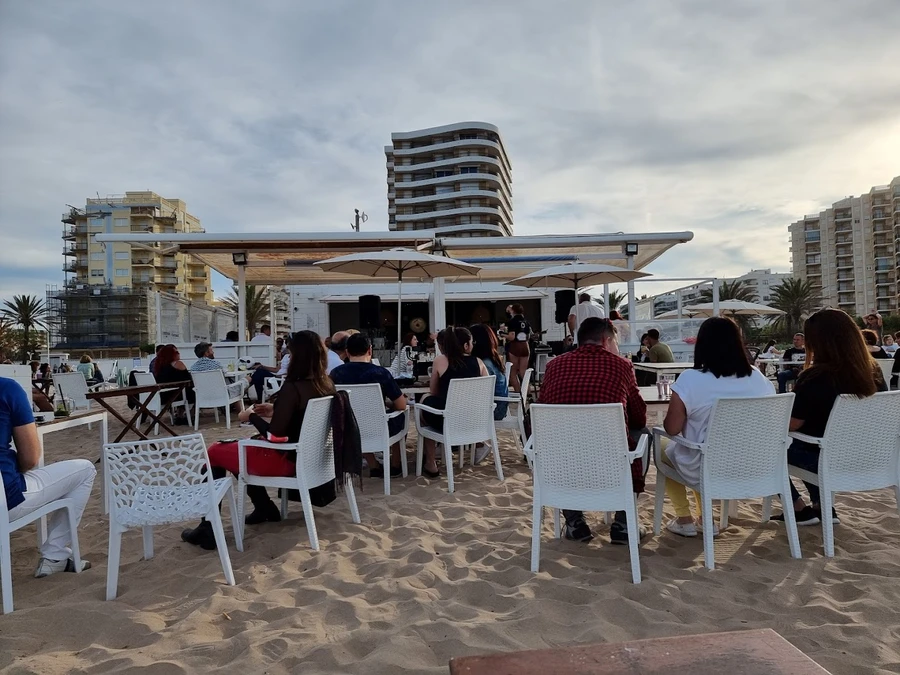 ambiente Chiringuito Playa Shaganesha