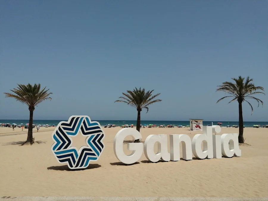 playas de gandia y calas cercanas