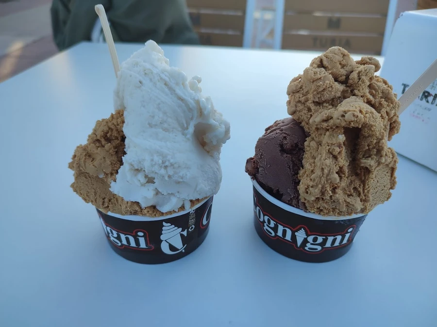 Heladería Cognigni grande