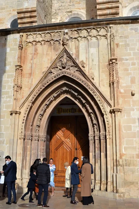Puerta de Santa María o del Mercado